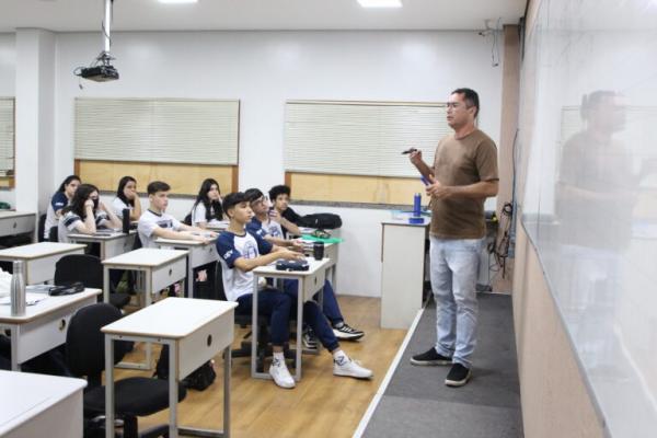 Professor Flávio Coelho(Imagem:Divulgação)