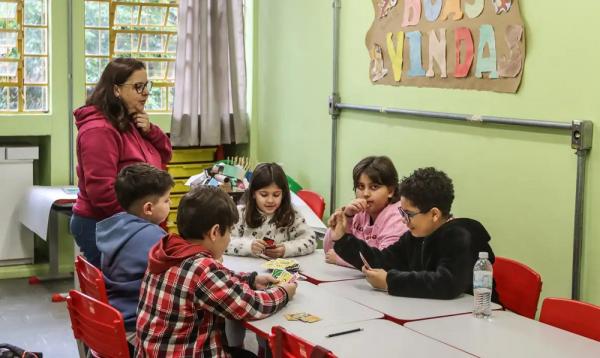 Maior parte dos colégios da rede pública estadual retomou atividades.(Imagem:Rafa Neddermeyer/Agência Brasil)