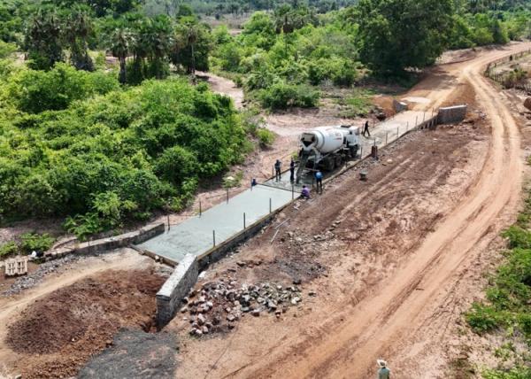 Floriano: Passagem molhada na localidade Rio Branco está em fase de conclusão(Imagem:Secom)