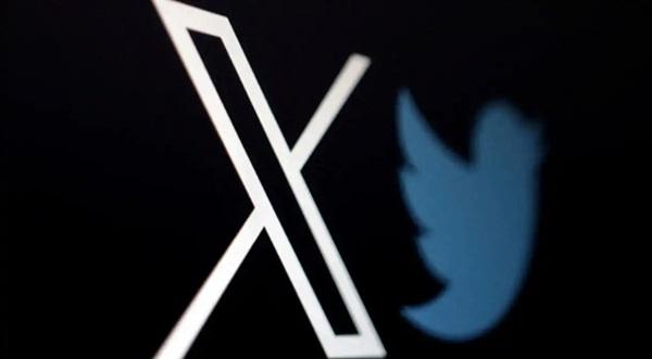 Logos do X e do antigo Twitter lado a lado(Imagem:24/7/2023 - REUTERS/Dado Ruvic/Ilustração/Arquivo)