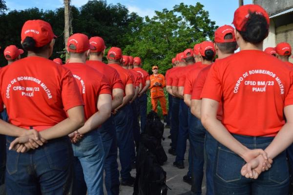 A formatura dos novos soldados ocorre durante solenidade em comemoração pelos 80 anos do Corpo de Bombeiros Militar.(Imagem:Divulgação)