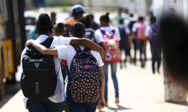 Nesta fase, estudantes reprovam mais e abandonam escola.(Imagem:Marcelo Camargo/Agência Brasil)