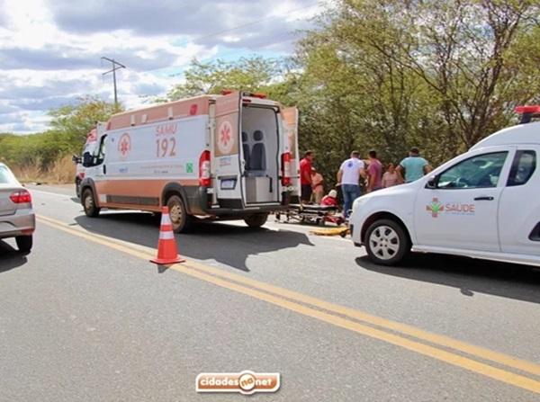 Colisão entre van e carro deixa três mortos e vários feridos na BR-316 no Piauí (Imagem: Reprodução/Cidades na Net)