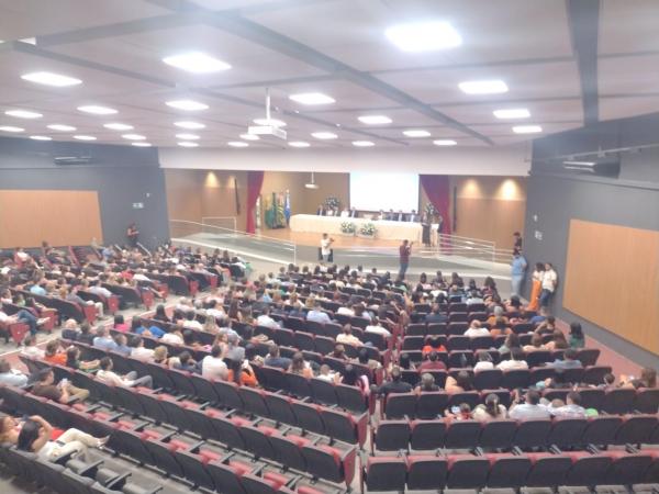  UNIFAESF realiza aula inaugural do curso de Medicina em Floriano.(Imagem:FlorianoNews)