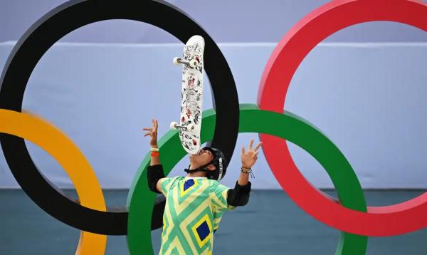 É a segunda medalha do Brasil no skate nos Jogos de Paris 2024.(Imagem:Reuters/Angelika Warmuth/Proibida reprodução)