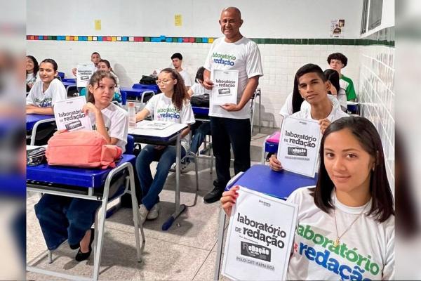 A preparação auxilia os candidatos a desenvolverem a escrita de textos que prezam pela fluência, argumentação consistente e senso crítico.(Imagem:Divulgação)