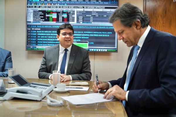 Ministro Fernando Haddad e o governador Rafael Fonteles.(Imagem:Divulgação/ Governo do Piau)