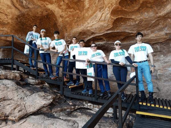 Estudantes da rede estadual exploram riquezas culturais e naturais do Parque Nacional Serra da Capivara(Imagem:Divulgação)