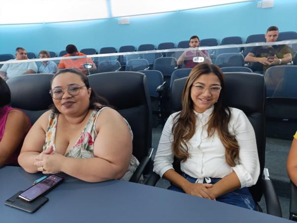  Câmara Municipal de Floriano homenageia mulheres do Poder Legislativo(Imagem:FlorianoNews)