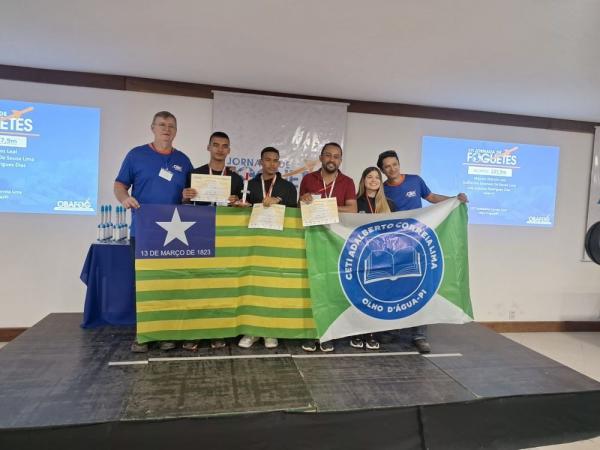 Em Barra do Piraí (RJ), estudantes da rede estadual conquistam medalhas de ouro e prata na 6ª etapa da 54ª Jornada de Foguetes(Imagem:Divulgação)