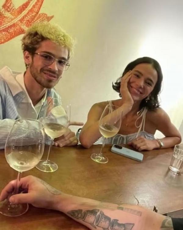 Leonardo celebra namoro do filho, João Guilherme, com Bruna Marquezine.(Imagem:Reprodução/Instagram)