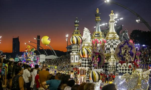 Rosas de Ouro é campeã do carnaval das escolas de samba de São Paulo(Imagem:Paulo Pinto/Agência Brasil)