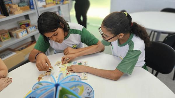 Professora Seduc se descobre na Educação Especializada e auxilia desenvolvimento de estudantes com necessidades especiais(Imagem:Divulgação)