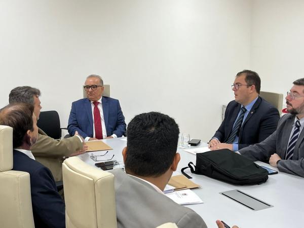 Reunião com o desembargador Aderson Nogueira.(Imagem:Divulgação/ TJ-PI)