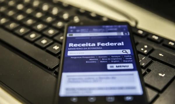 Cerca de 6,1 milhões de contribuintes receberão R$ 8,5 bilhões.(Imagem:Marcello Casal JrAgência Brasil)