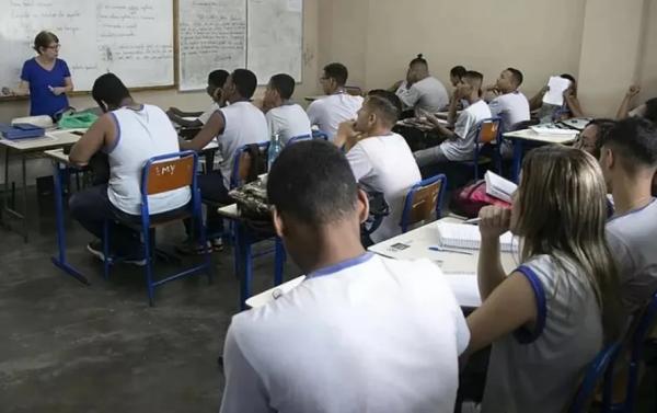 Alunos em sala de aula.(Imagem:Agência O Globo)