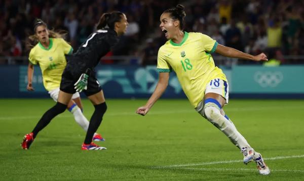 Vitória classifica seleção para a semifinal dos Jogos de Paris.(Imagem:Reuters/Stephane Mahe/Proibida reprodução)