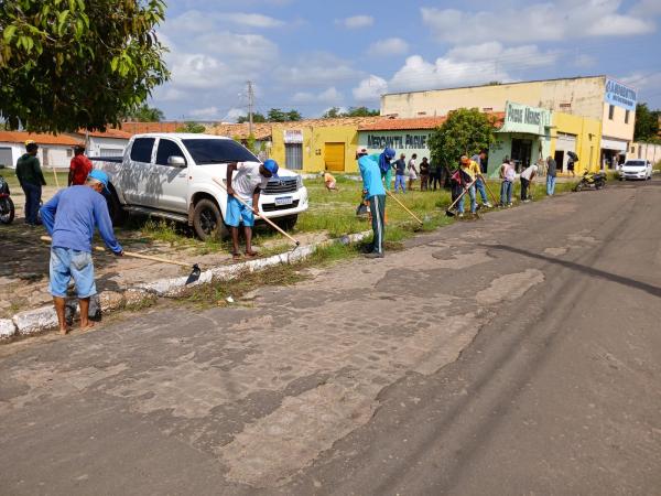 Prefeito Gleydson Resende e vice Antônio Carlos lançam programa 