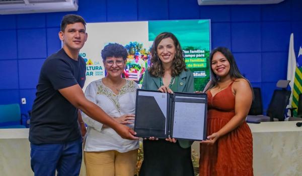 Agricultores familiares receberam registros de imóveis pelo programa de Crédito Fundiário.(Imagem:Geirlys Silva)