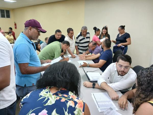 Reunião com permissionários marca avanço no recadastramento do Mercado Público Central de Floriano(Imagem:FlorianoNews)