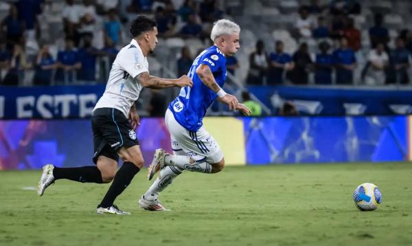 Cruzeiro e Grêmio ficam no 1 a 1 pelo Brasileiro.(Imagem:GUSTAVO ALEIXO/CRUZEIRO/DIREITOS RESERVADOS)