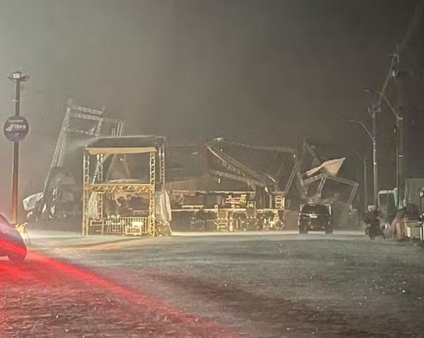 Show de Wesley Safadão é cancelado após ventania destruir palco no Sul do Piauí(Imagem:Reprodução)