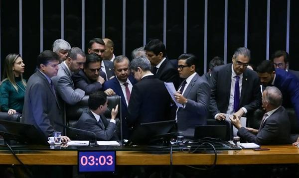 Decisão do ministro Flávio Dino foi referendada pelo plenário da Corte(Imagem:Lula Marques/ Agência Brasil)