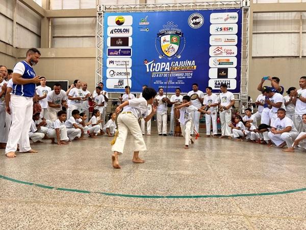 Copa Cajuína de Capoeira realiza interação de centenas de atletas em Teresina.(Imagem:Reprodução)