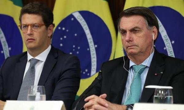 O ministro do Meio Ambiente, Ricardo Salles, e o presidente Jair Bolsonaro na Cúpula dos Líderes sobre o Clima.(Imagem:Reprodução/Instagram)