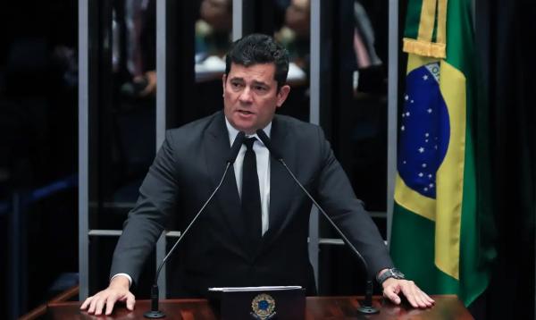 Para ministros, não há prova de uso irregular de recurso partidário.(Imagem:Lula Marques/Agência Brasil)