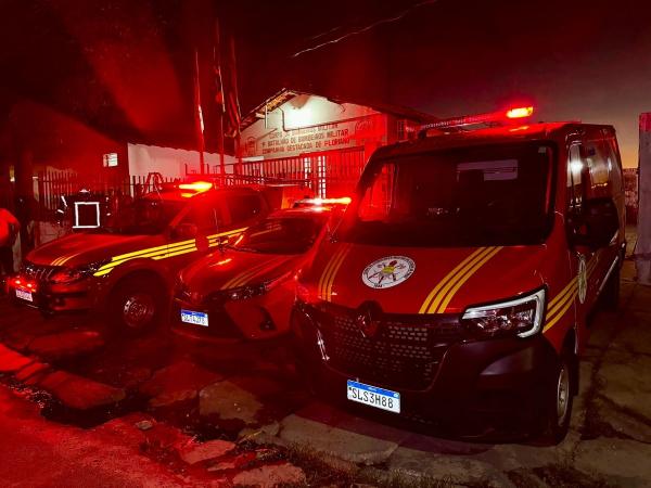 Corpo de Bombeiros de Floriano recebe três novas viaturas.(Imagem:Divulgação/Ascom)