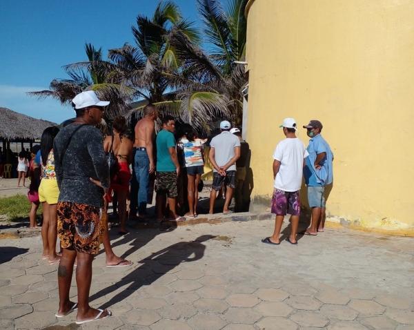 Um homem foi morto a tiros na tarde deste domingo(24) em um bar localizado na praia de Atalaia, município de Luís Correia, litoral do Piauí. Adelino Basílio de Sousa estava na com(Imagem:Reprodução)