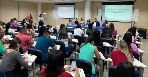 O público-alvo do evento são as equipes de municípios que atuam diretamente no atendimento a essa população.(Imagem:Divulgação)