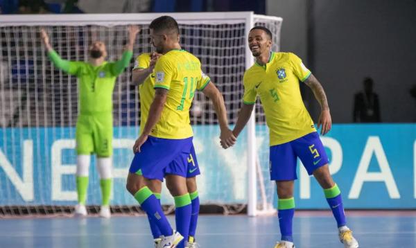 Seleção brasileira vence por 5 a 0 para permanecer 100% na competição.(Imagem:Leto Ribas/CBF/Direitos Reservados)