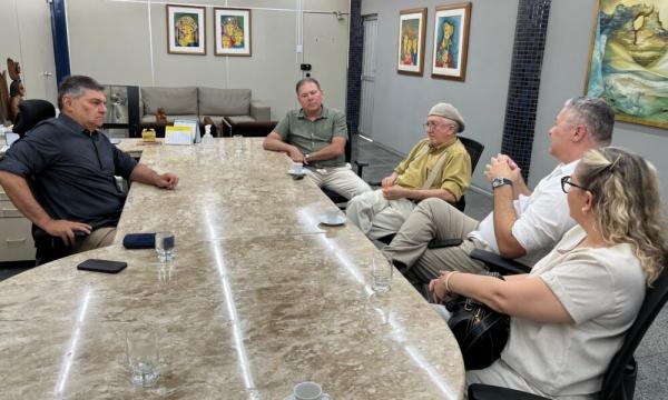 Reunião entre o TCE-PI e o Fundação Cultural Monsenhor Chaves.(Imagem:Divulgação/ TCE-PI)