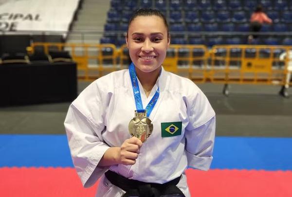 Leylliane Santos conquista o ouro no Mundial de Karatê-Dô em Portugal.(Imagem:Redes sociais)