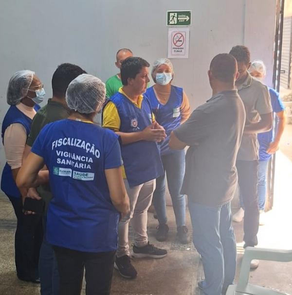  Vigilância Sanitária realiza ação educativa no Mercado Público Central de Floriano(Imagem:Reprodução/Instagram)