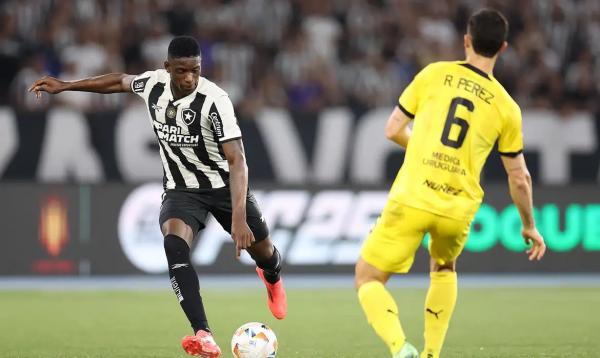 Alvinegro enfrenta o Peñarol no estádio Centenário, em Montevidéu.(Imagem:VITOR SILVA/BOTAFOGO/DIREITOS RESERVADOS)