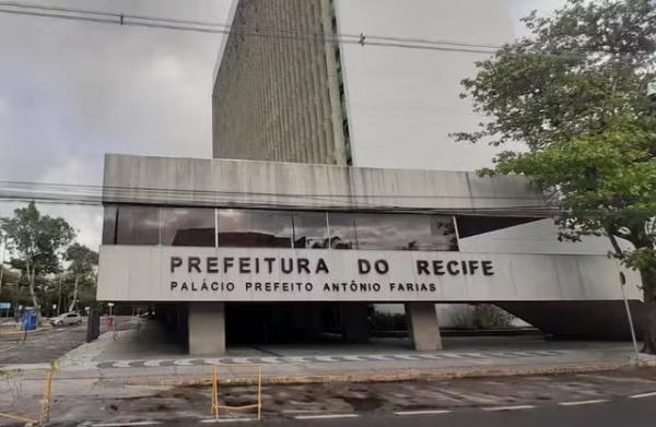 Foto de arquivo mostra edifício sede da prefeitura do Recife.(Imagem:Elvys Lopes/TV Globo)