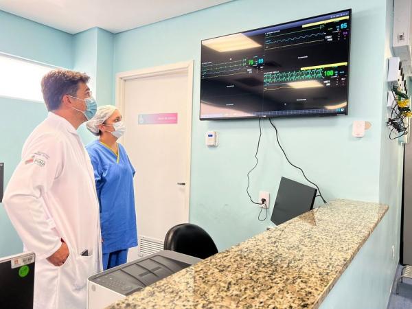 O equipamento permite que a equipe médica acompanhe os sinais vitais das pacientes em tempo real.(Imagem:Divulgação)