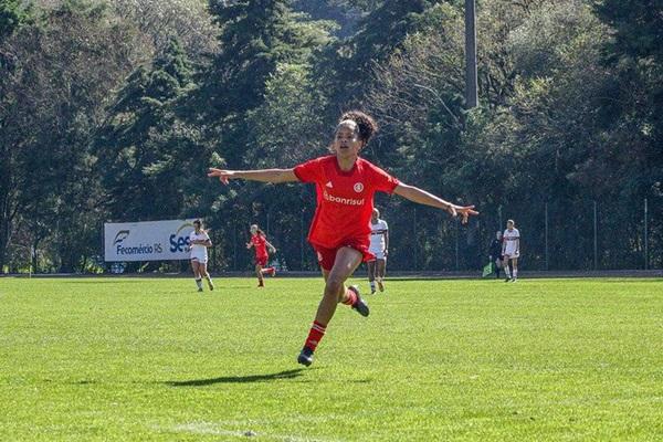 Atleta Yngrid Piauí é convocada para a Seleção Brasileira de Futebol Sub17(Imagem:Reprodução)