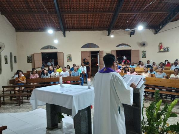  Dia de Finados em Floriano é marcado por missas e visitação aos cemitérios.(Imagem:FlorianoNews)