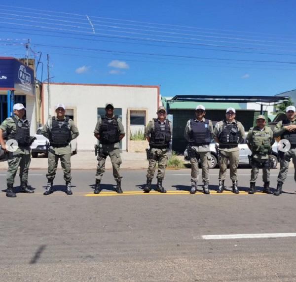 Polícia Militar Realiza operação 