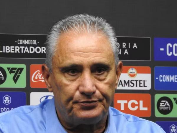 Tite em entrevista coletiva após eliminação do Flamengo na Libertadores.(Imagem: Fred Gomes)