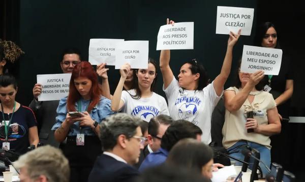 Pauta deve voltar à comissão em outubro.(Imagem:Lula Marques/ Agência Brasil)