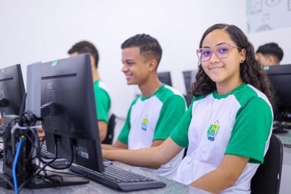 O Ceti Professora Isabel Ribeiro de Jesus atende mais de 190 estudantes de Ensino Médio, nos quais 62 já estão matriculados na Educação Profissional, Técnica e Tecnológica.(Imagem:Divulgação)