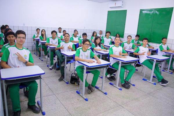 As obras de instalação das subestações e outros serviços já serão iniciadas nesse mês de outubro em mais de 40 escolas.(Imagem:Divulgação)