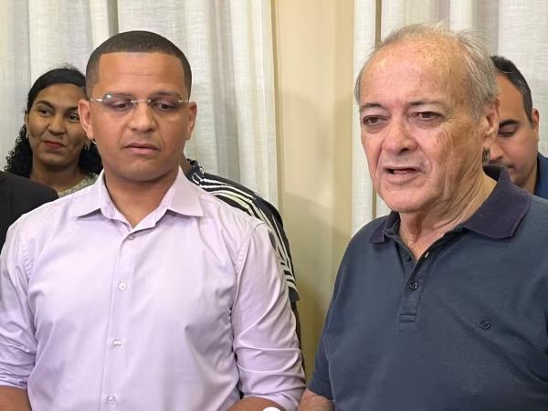 Ismael Silva e Silvio Mendes anunciam convocação de professores.(Imagem:Izabella Lima/g1 Piauí)