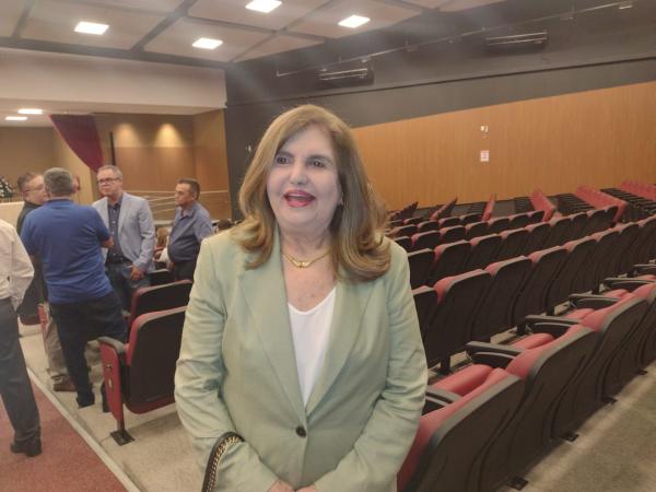 Elza Bucar, reitora da UNIFAESF.(Imagem:FlorianoNews)