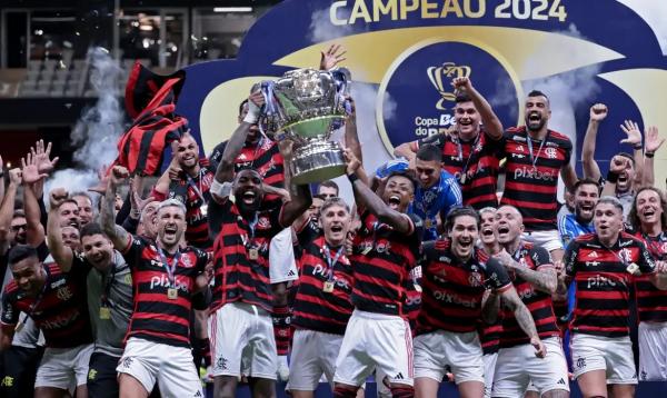 Flamengo vence Atlético-MG e fica com título da Copa do Brasil.(Imagem:REUTERS/CRIS MATTOS/PROIBIDA REPRODUÇÃO)